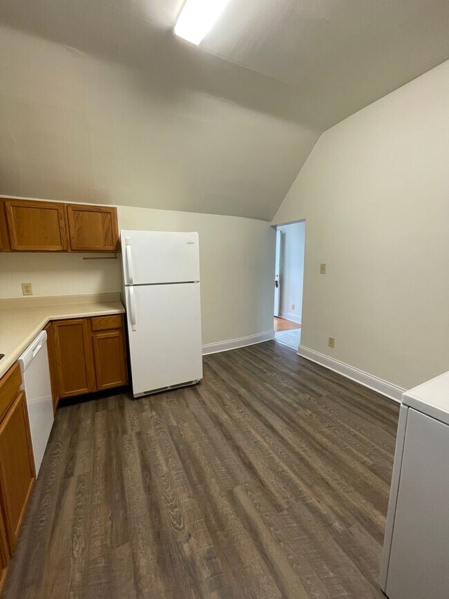 Building Photo - 14 S 26th St