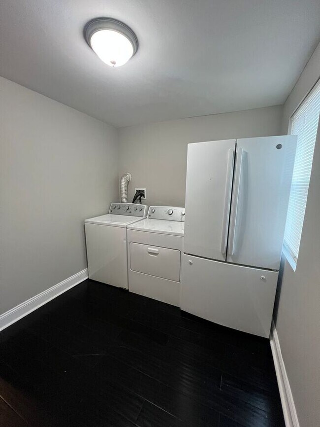 Building Photo - Affordable 3 Bedroom Home