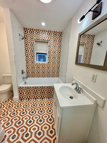 Building Photo - 101 4th Ave