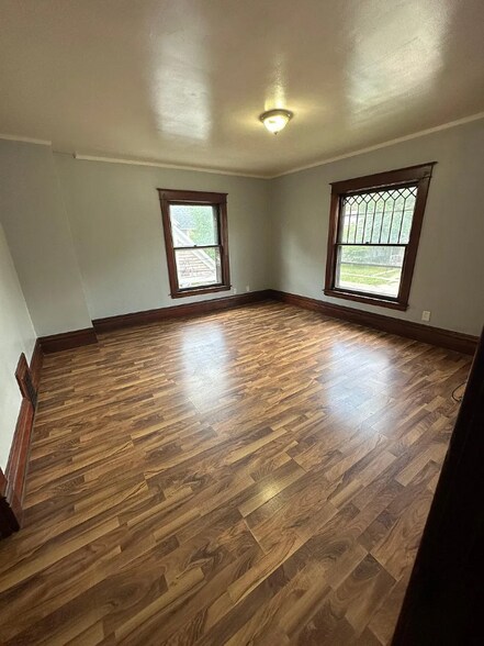 Building Photo - 742 E Stockbridge Ave