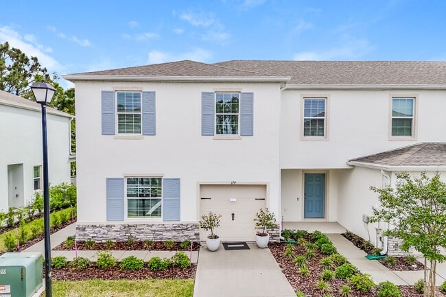 Building Photo - 22 Calle Grande St