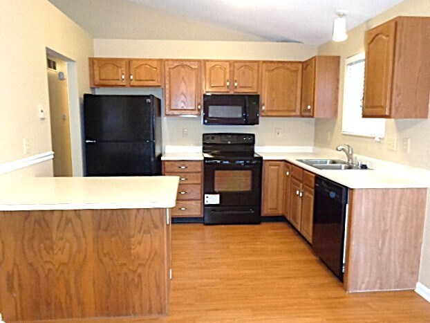 Building Photo - 117 Ridgewood Dr