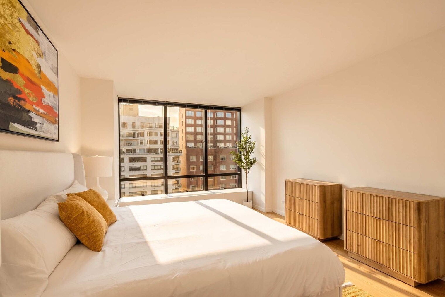 Building Photo - 525 E 72nd St