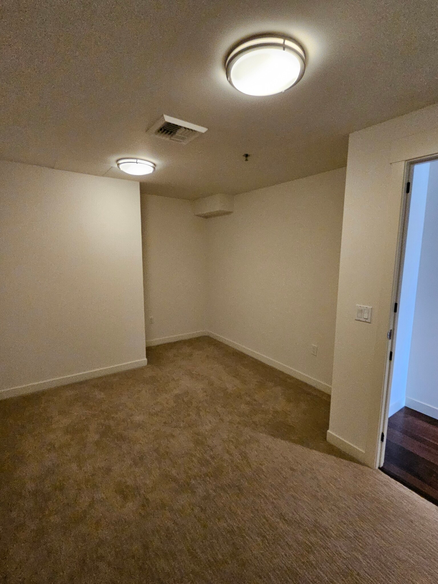 Office / 3rd Bedroom - 1310 NW Naito Pky