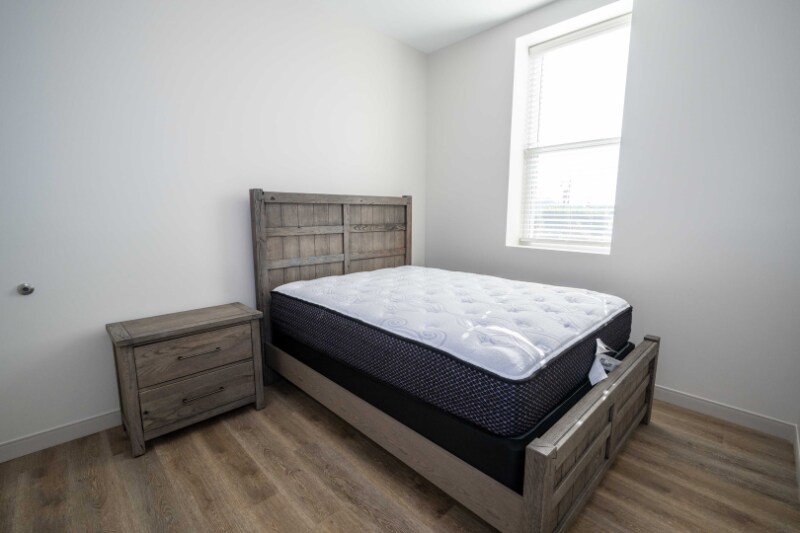 Building Photo - 103 N 1st St