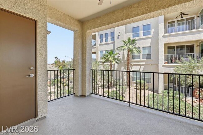 Building Photo - 2555 Hampton Rd