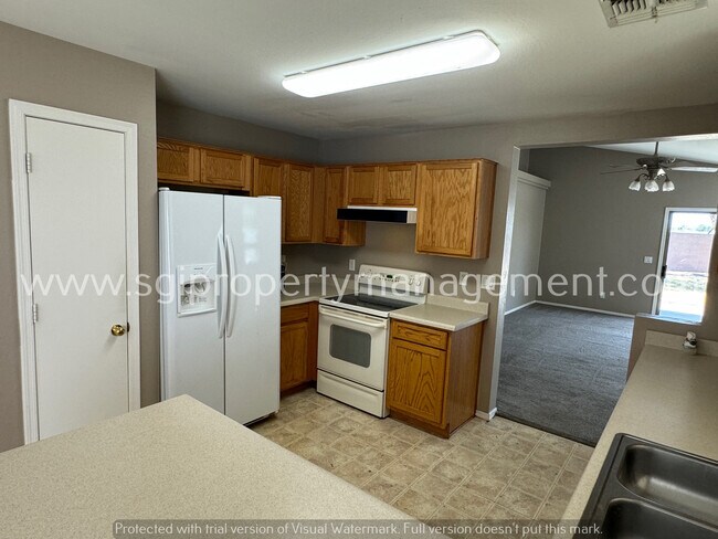 Building Photo - 3 Bedroom El Mirage home