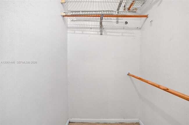 Building Photo - 6240 SW 22nd Ct