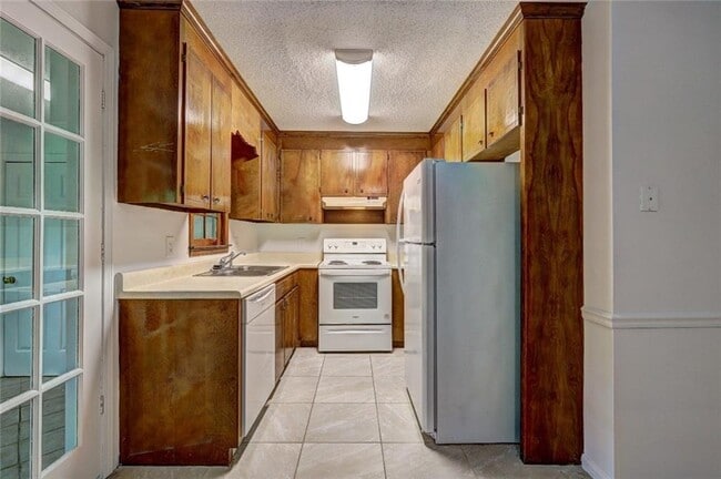 Building Photo - 164 Windermere Cir