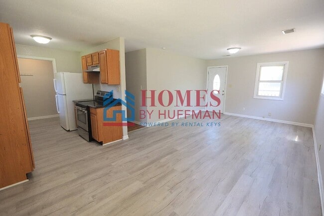 Building Photo - Three Bedroom House | Move in Ready | Princeton