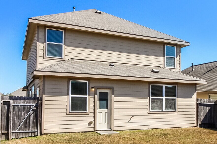 Building Photo - 10323 Leafy Autumn Path