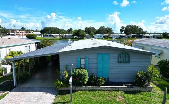 Building Photo - 705 Hibiscus Ln
