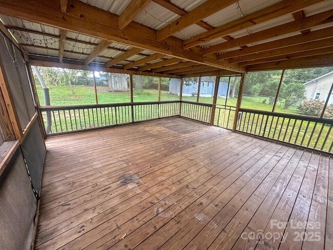 Building Photo - 115 Setter Ct