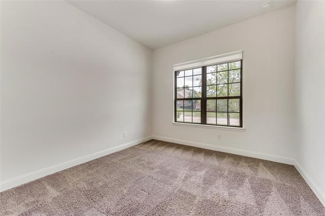 Building Photo - 4601 Parkridge Dr