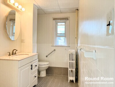 Building Photo - 14 Smythe St