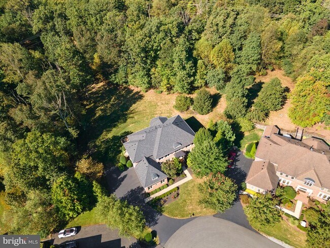 Building Photo - 20589 Myers Pl