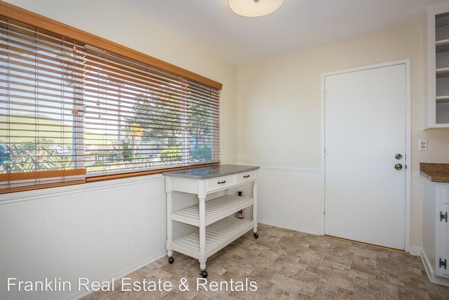 Building Photo - 2 br, 1 bath House - 972 Balboa