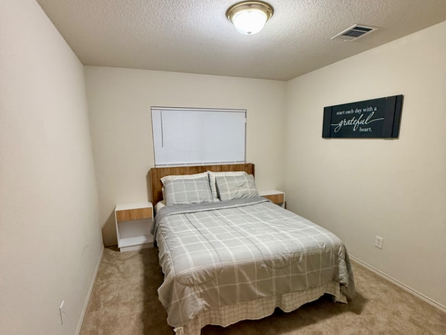 Building Photo - 2817 Megan Ln