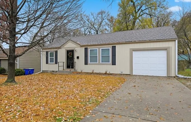 Building Photo - 11217 W 69th Ter