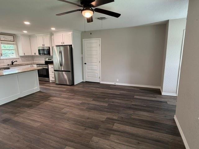 Building Photo - 1311 Manor Dr
