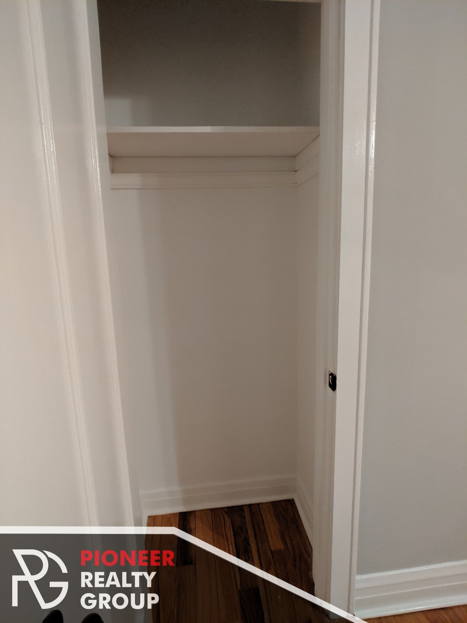 Building Photo - 4735 N Hermitage Ave