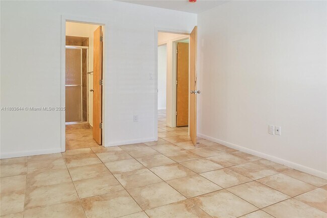 Building Photo - 11521 SW 109th Rd