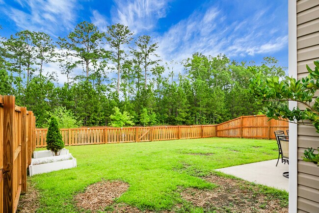 Building Photo - 210 Daniels Creek Cir