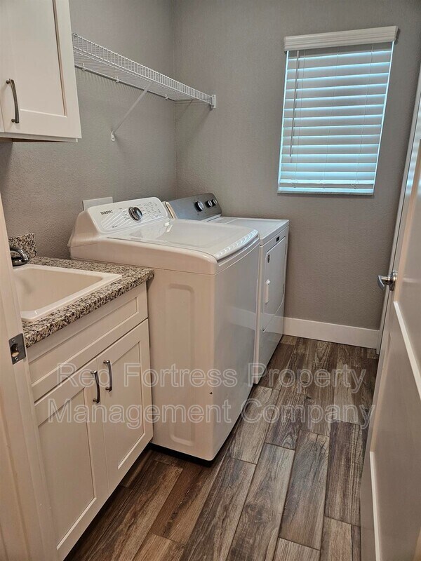 Building Photo - 26527 Angelica Rd