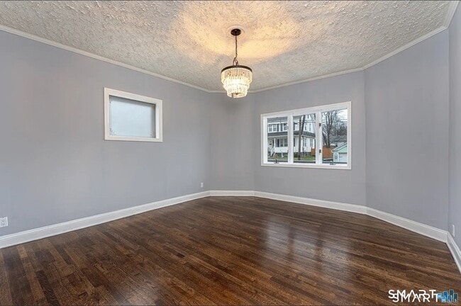 Building Photo - 87 Melrose Ave