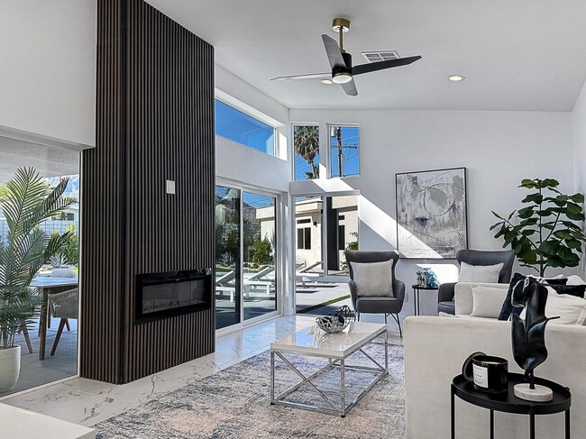 Building Photo - 2197 Jacques Dr