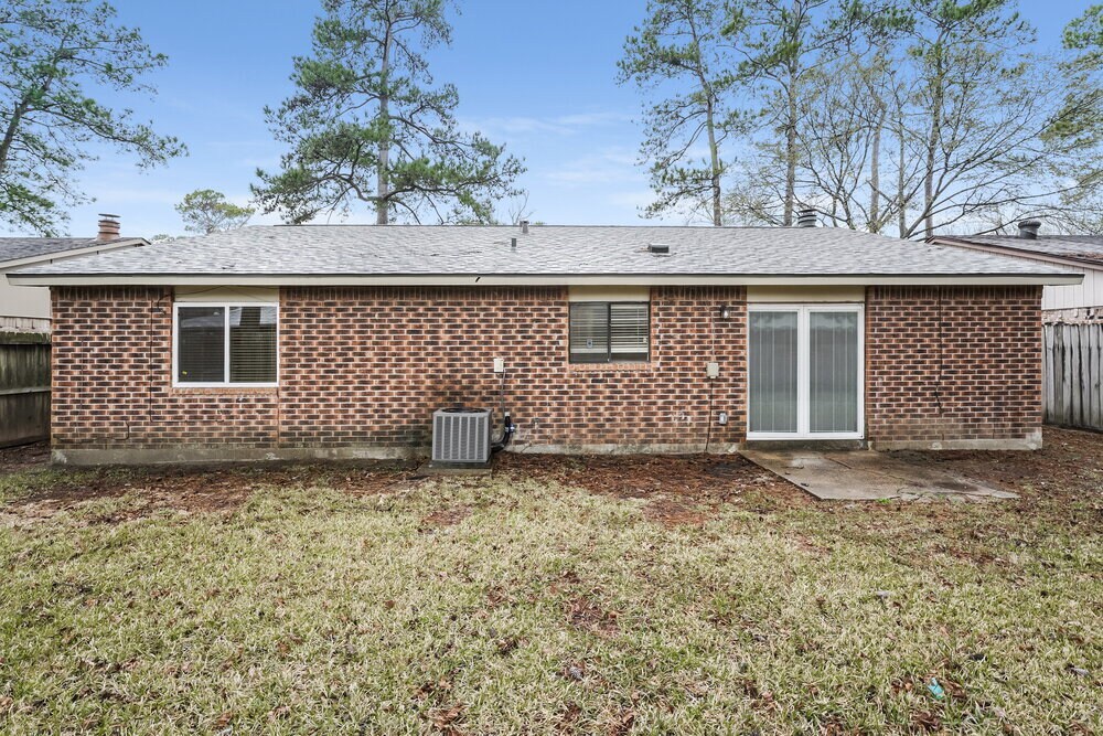 Building Photo - 2839 Canary Ln