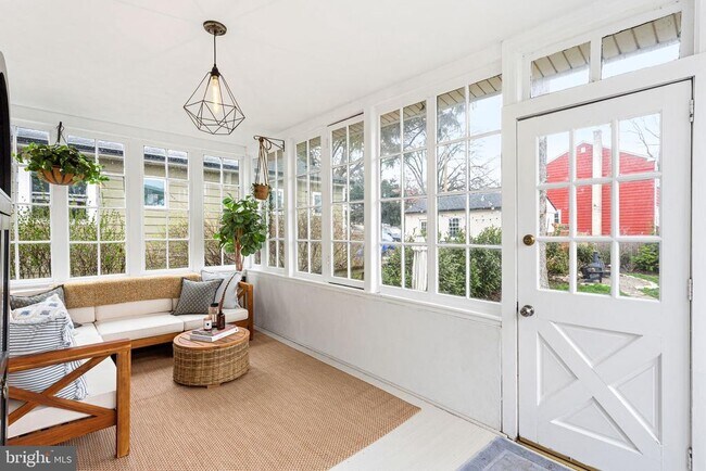 Building Photo - 7717 Flourtown Ave