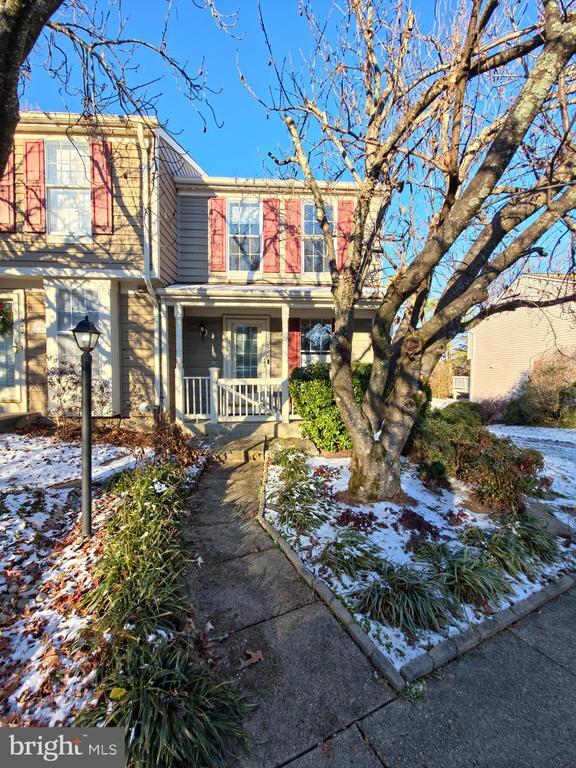 Building Photo - 1640 Fieldthorn Dr