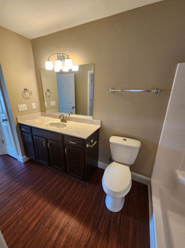 Building Photo - 4 Bedroom Home in the Reserve Neighborhood with Garage and Washer/Dryer Included