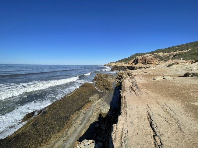 Building Photo - 4878 Pescadero Ave