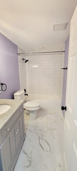 Building Photo - 309 W Morton Ave