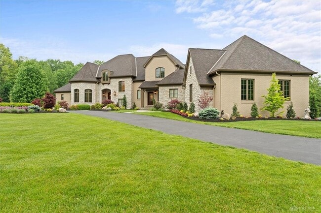 Building Photo - 9020 Whisperinghill Dr