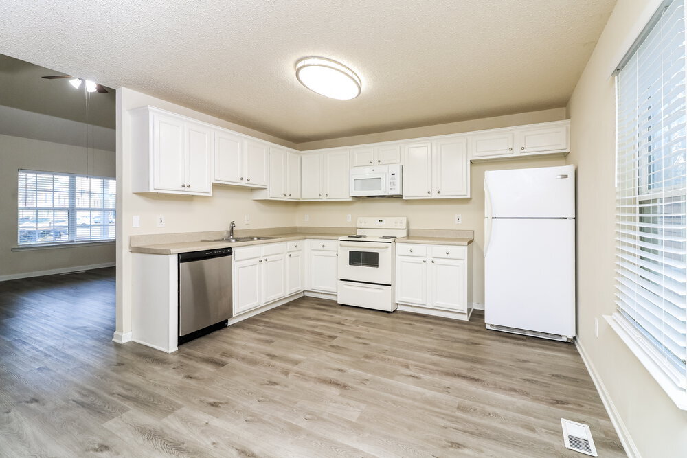 Building Photo - 67 Middlebrook Dr