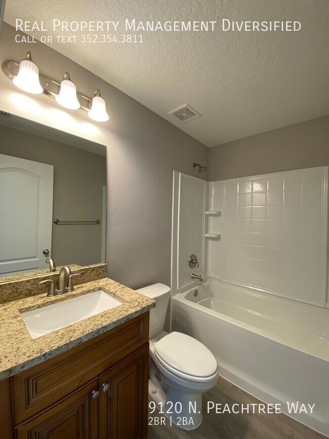 Building Photo - Great Duplex - Desirable Location in Citru...