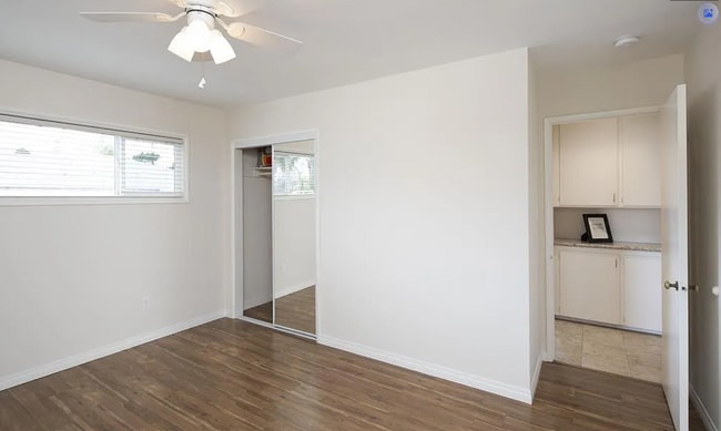 Building Photo - 3891 Chippewa Ct