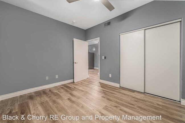 Building Photo - 2 br, 2 bath House - 5650 E Sahara Ave #2008