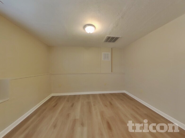 Building Photo - 3447 Harris Farms Way