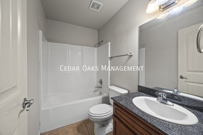 Building Photo - 1308 S C Ct