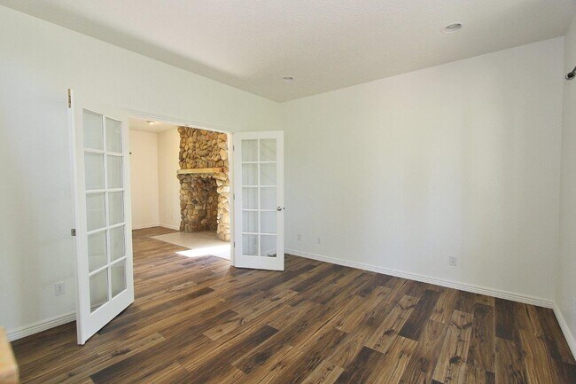 Building Photo - 3169 Fuller Rd