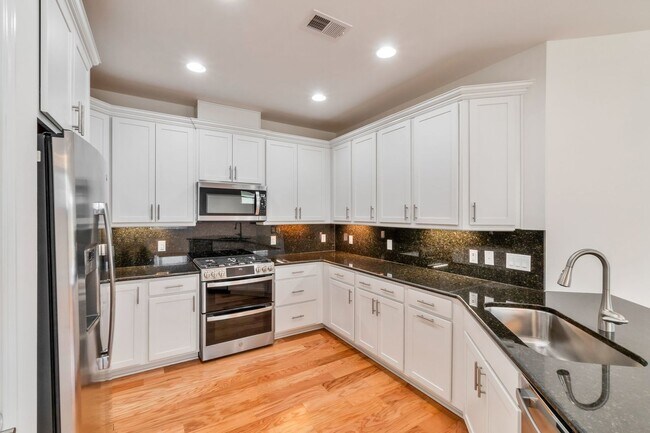 Building Photo - Hidden Gem in Margaritaville Available Imm...