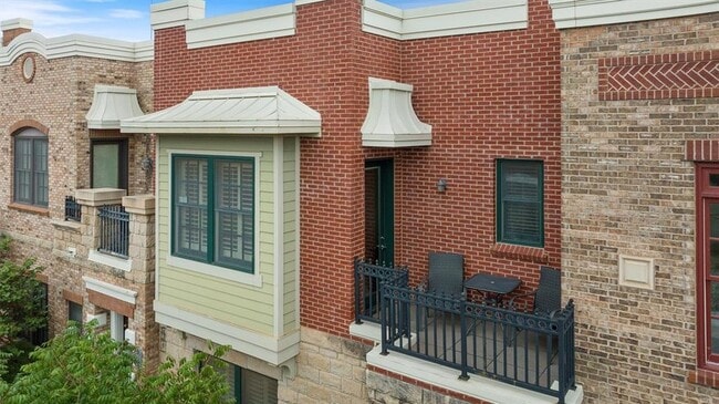 Building Photo - 214 Russell M.Perry Ave