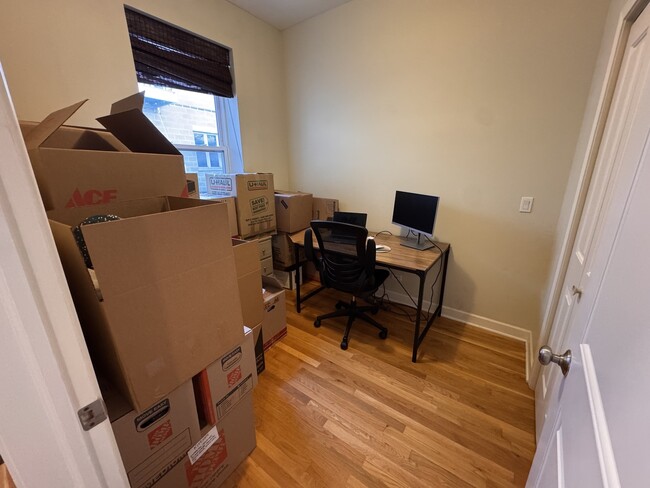 Building Photo - 1951 N Whipple St