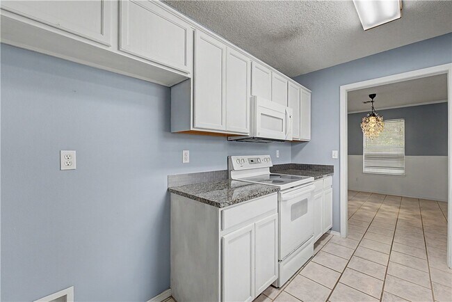 Building Photo - 1314 Tradition Ave