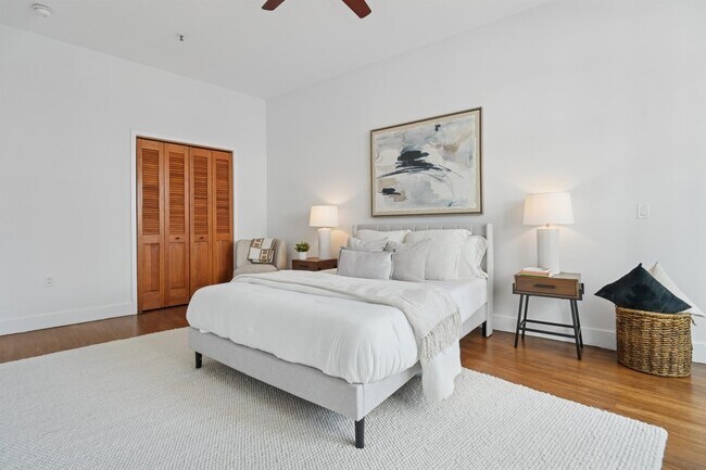 Building Photo - 217 Newark Ave