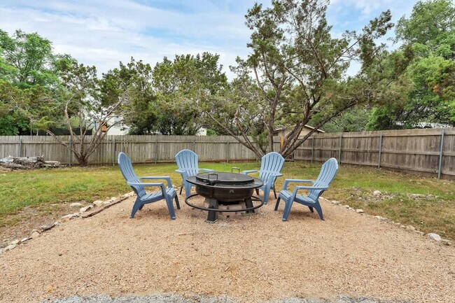 Building Photo - 1142 Amanda-SI ID1351227P